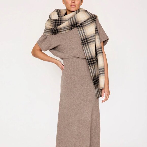Brochu Walker Accessories - NWT Brochu Walker Stowe Wool Scarf in Heritage Plaid Tan Black